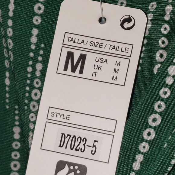 Green dress - Picture 3 of 4